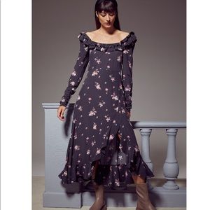 Flounce trimmed dress